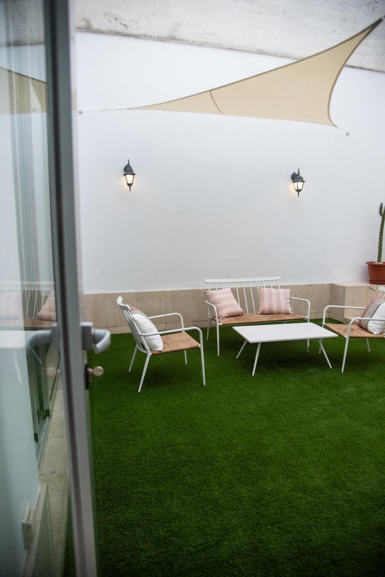 Tentudia Charming Apartments With Private Roof-Top Or Patio In San Bernardo By Ocityzen Sewilla Zewnętrze zdjęcie