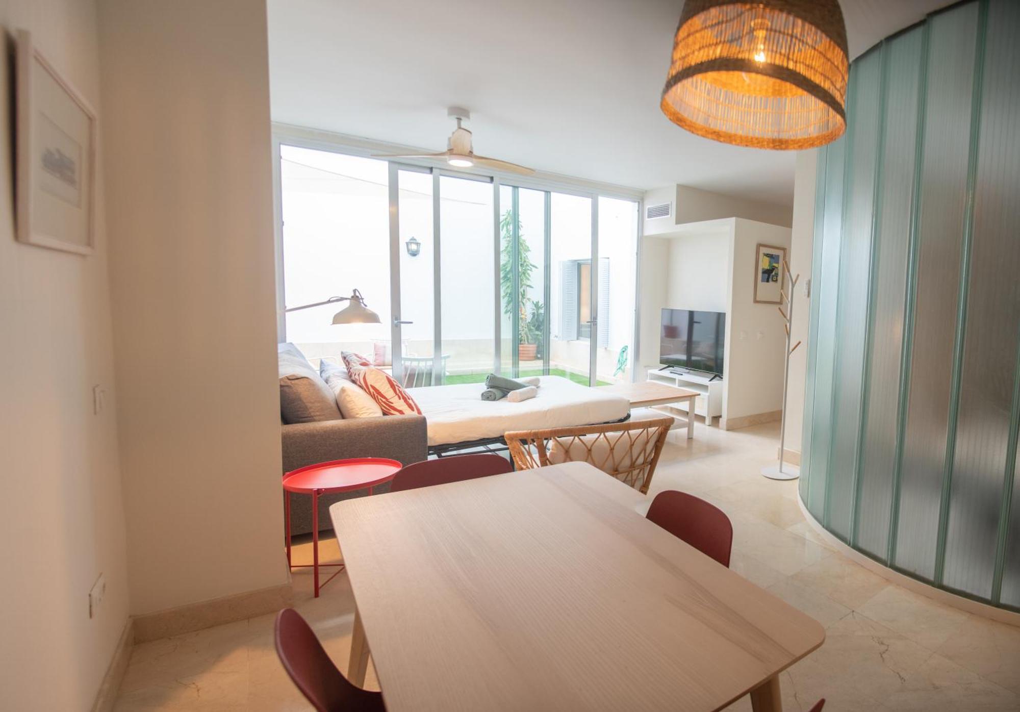 Tentudia Charming Apartments With Private Roof-Top Or Patio In San Bernardo By Ocityzen Sewilla Zewnętrze zdjęcie