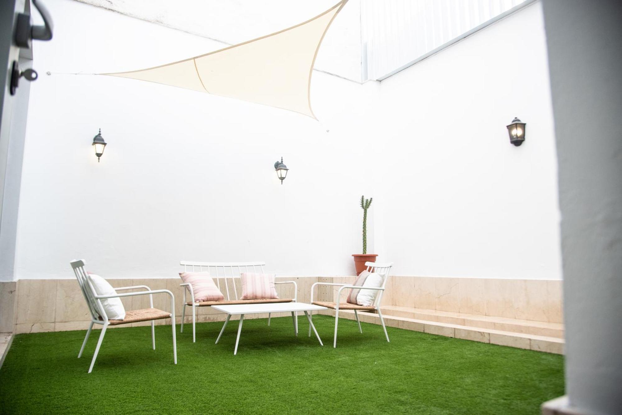 Tentudia Charming Apartments With Private Roof-Top Or Patio In San Bernardo By Ocityzen Sewilla Zewnętrze zdjęcie
