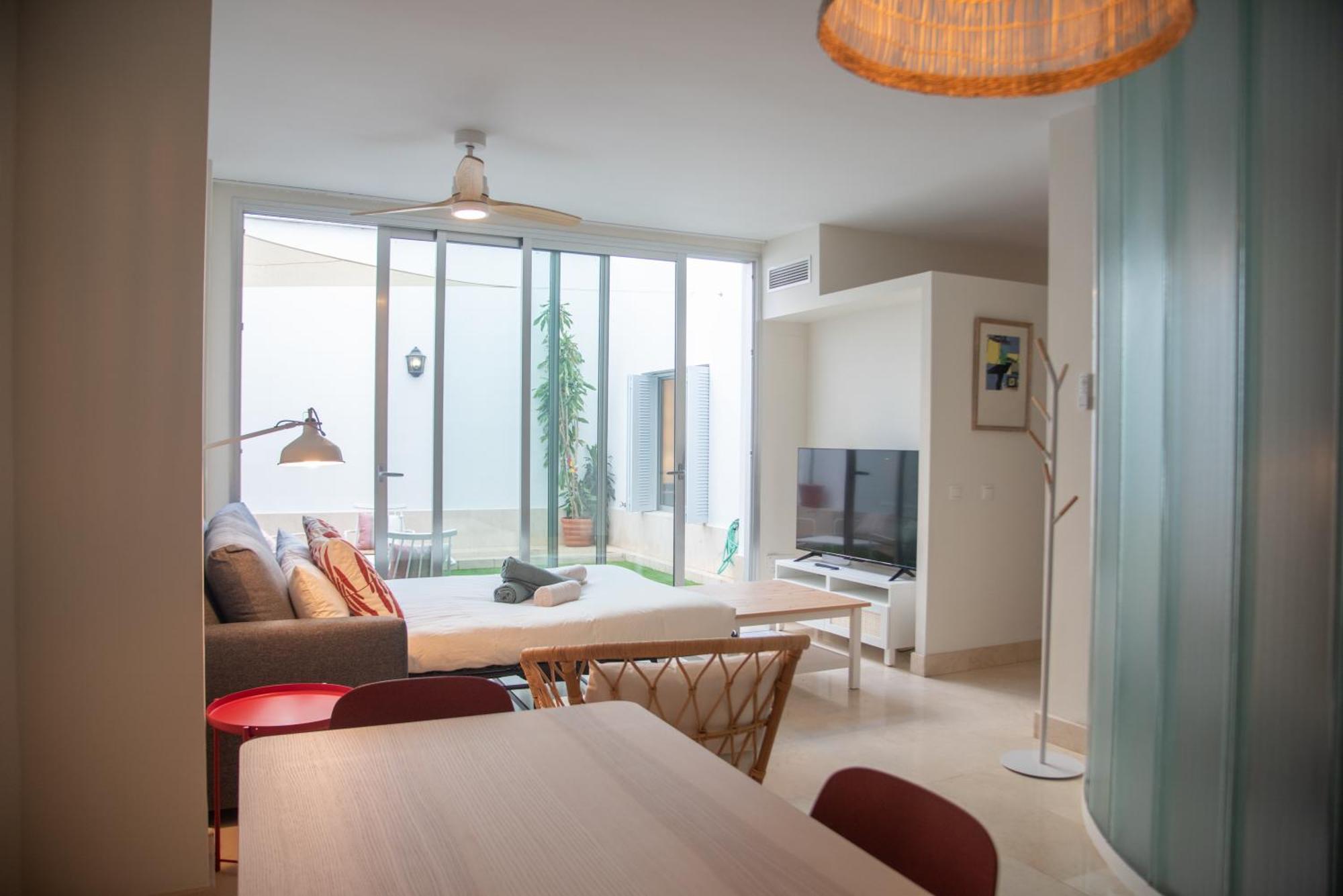 Tentudia Charming Apartments With Private Roof-Top Or Patio In San Bernardo By Ocityzen Sewilla Zewnętrze zdjęcie