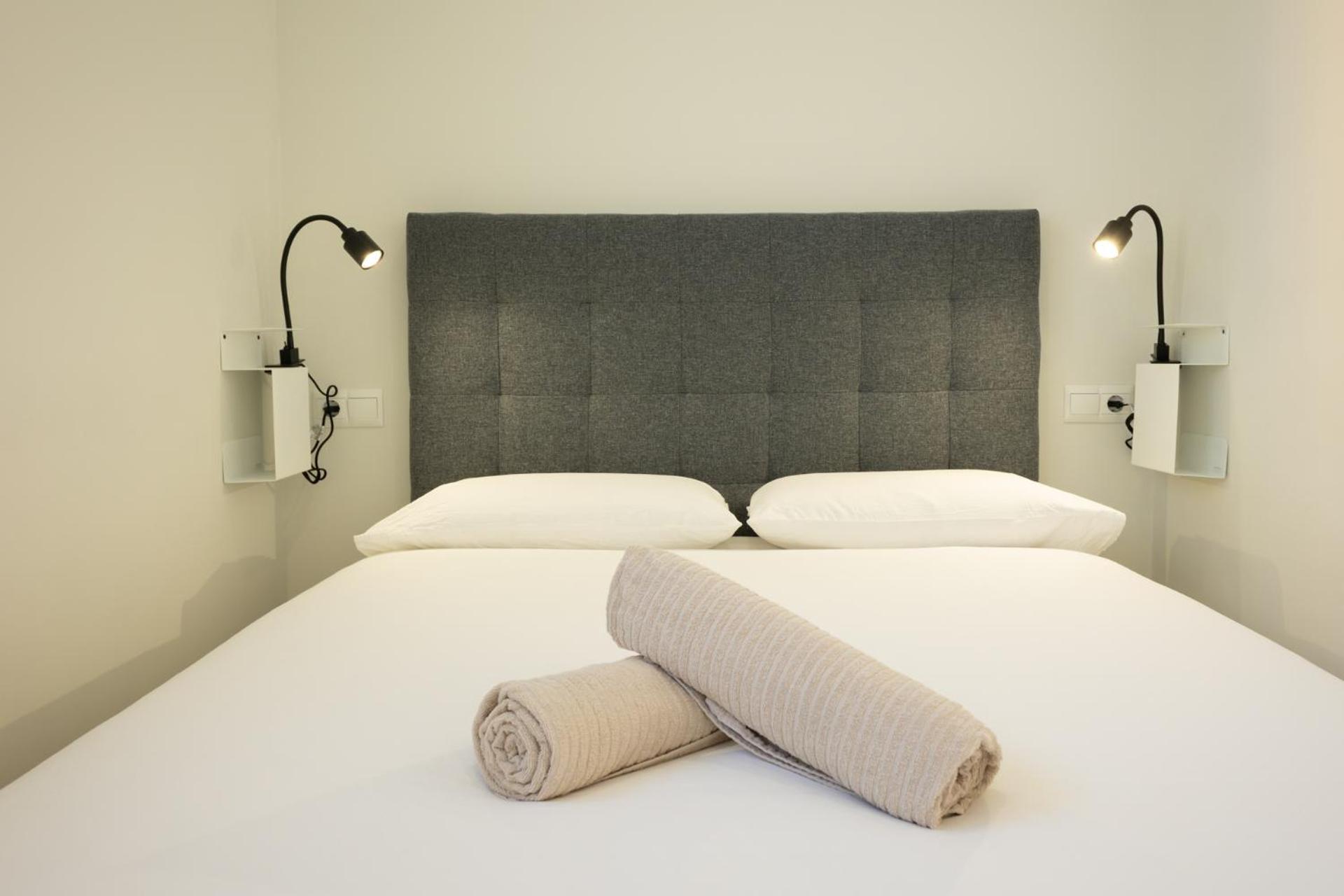 Tentudia Charming Apartments With Private Roof-Top Or Patio In San Bernardo By Ocityzen Sewilla Zewnętrze zdjęcie